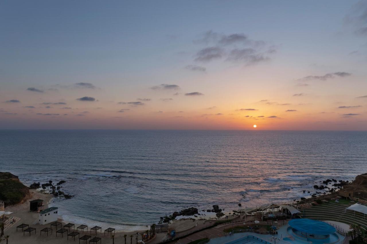 Ramada Resort Hadera Beach المظهر الخارجي الصورة