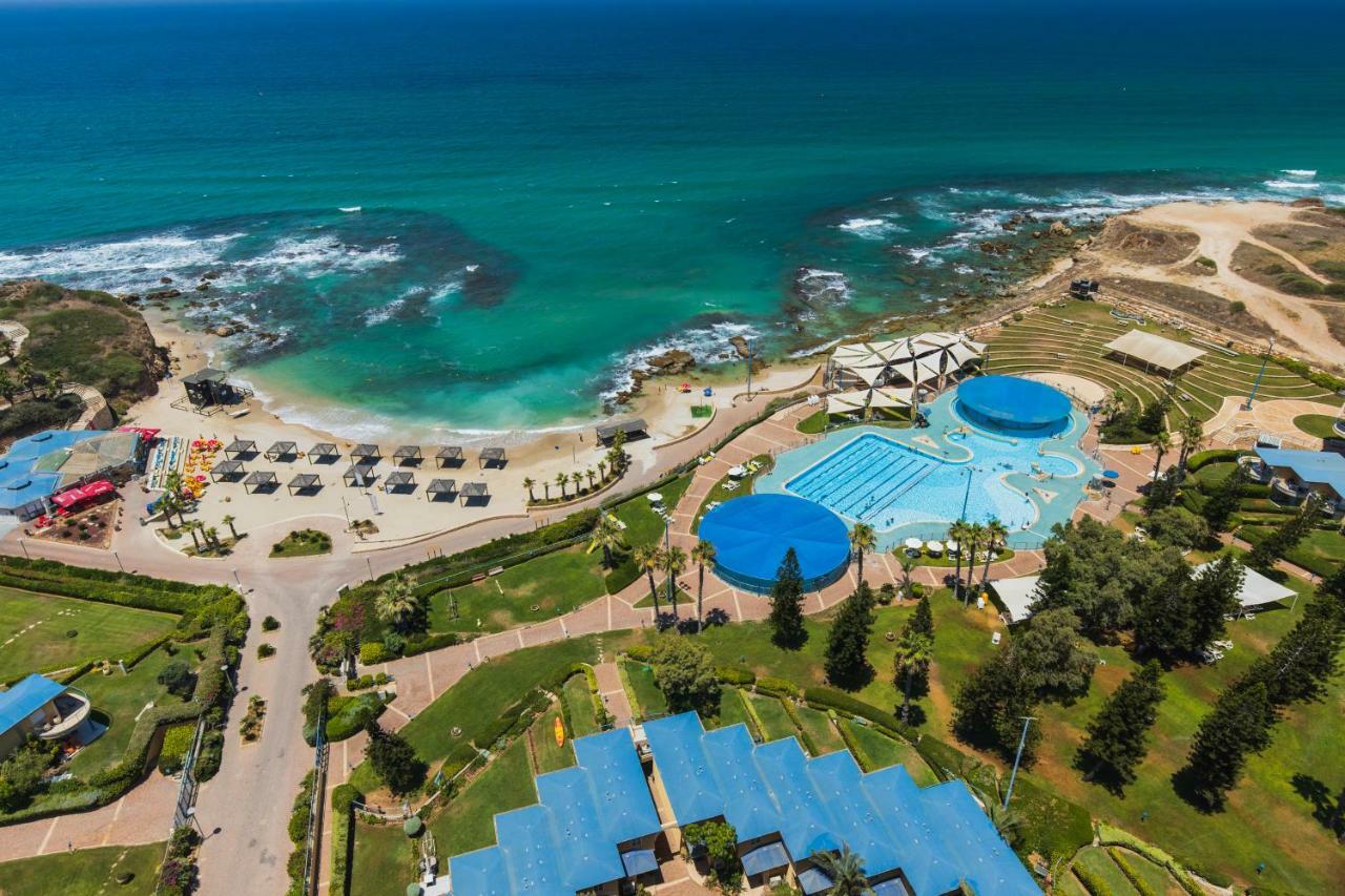 Ramada Resort Hadera Beach المظهر الخارجي الصورة